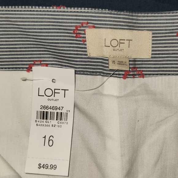 LOFT | NWT Tie Waist Embroidered Shorts Size 16 - Picture 2 of 5